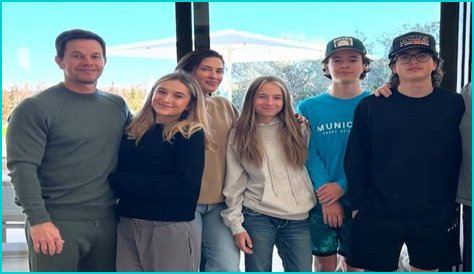 Mark Wahlberg siblings, family and children